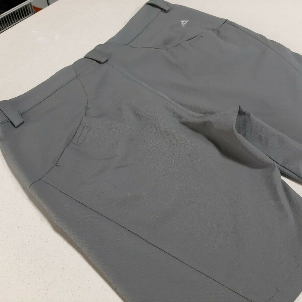 adidas Climalite Formotion Golf Shorts, Men's size 36 Waist, Gray Lightweight